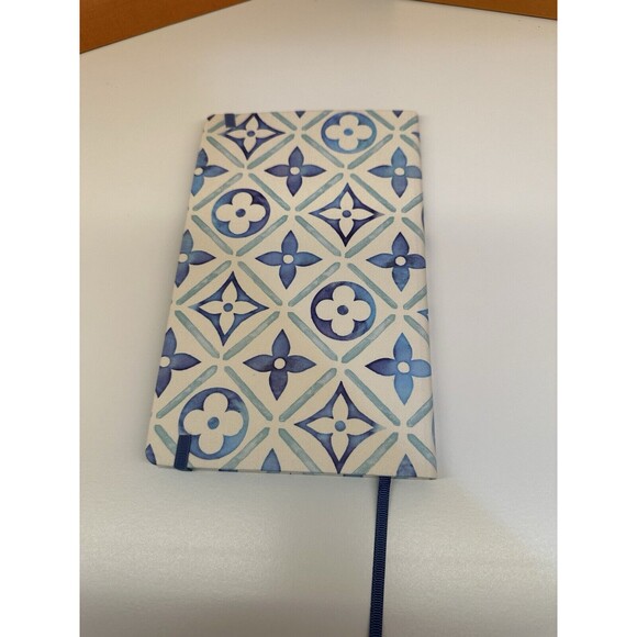 NIB Louis Vuitton Jane Notebook MM By The Pool Lagoon Blue GI1093 ๐ฏ% Authentic - Picture 4 of 12